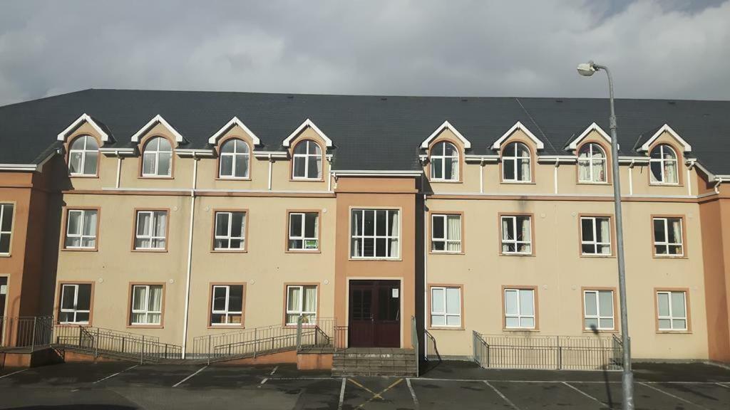 37 Atlantic Point, Ground Floor, Sea View Apartment Sleeps 6 Bundoran Buitenkant foto